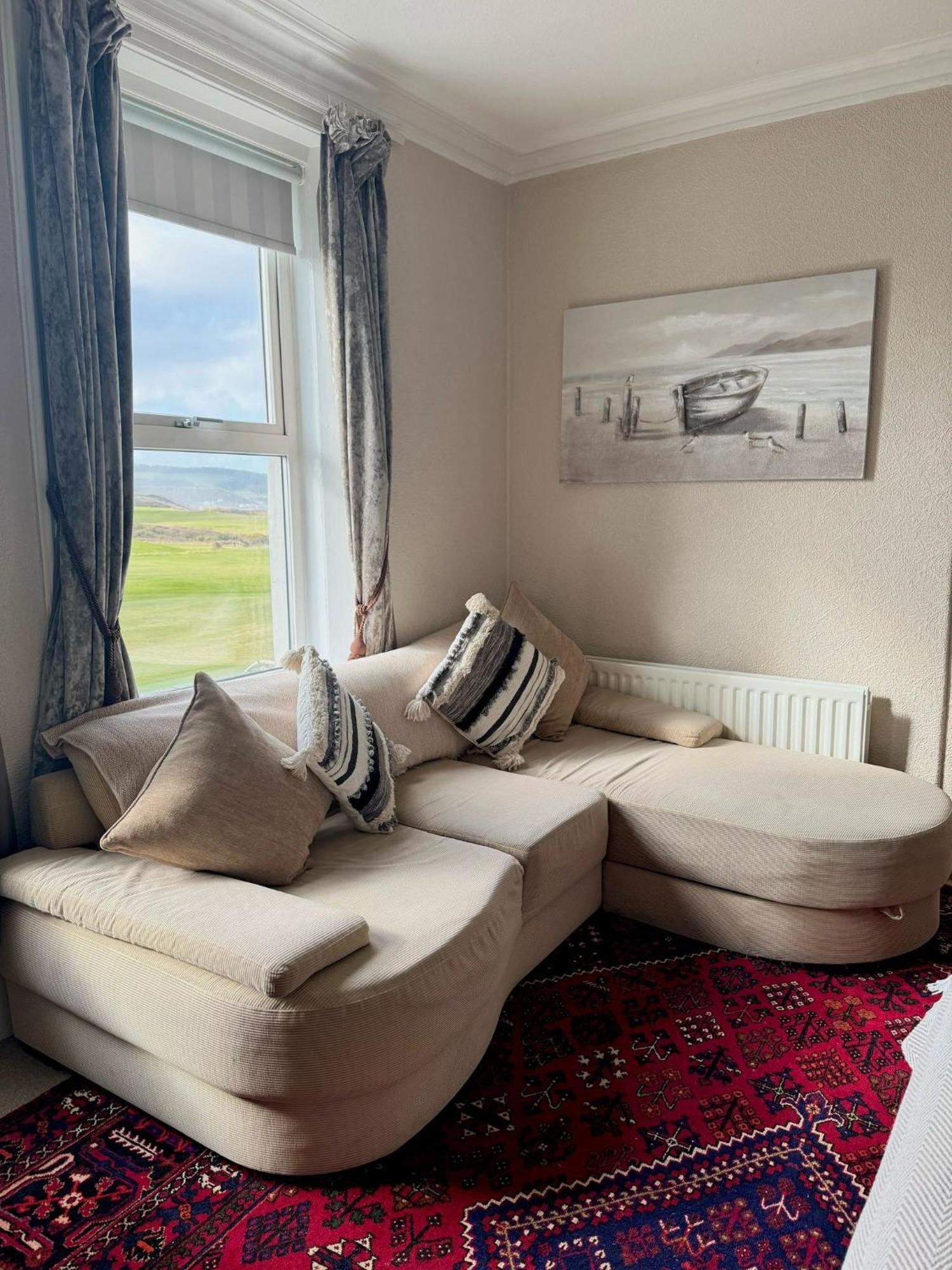 The White House Inn - Whitby Exteriör bild